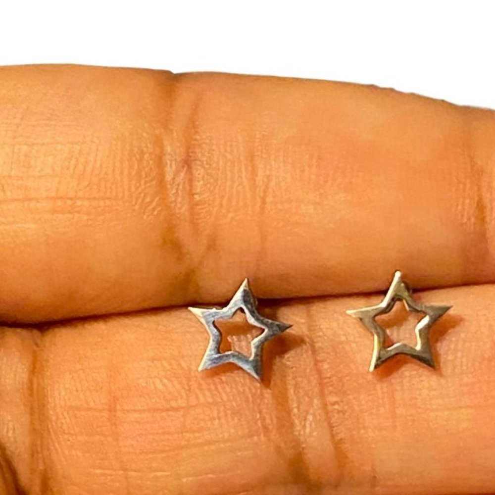 Sliver star stainless steel stud earrings